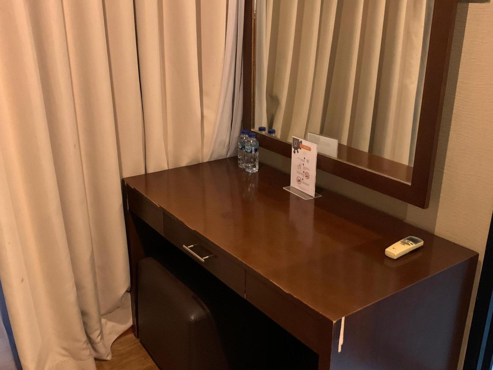 Enhaii Hotel บันดุง ภายนอก รูปภาพ